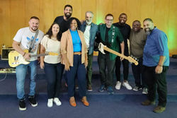 Ministrando com o pastor Bené Gomes