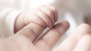 ¡Que mi hijo tenga lo que yo no tuve! Una herencia de desconexión afectiva