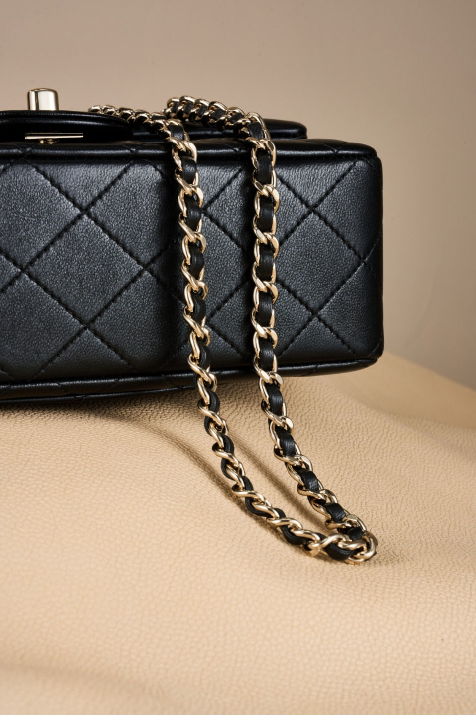 섬네일: 샤넬//Mini Classic Handbag 블랙