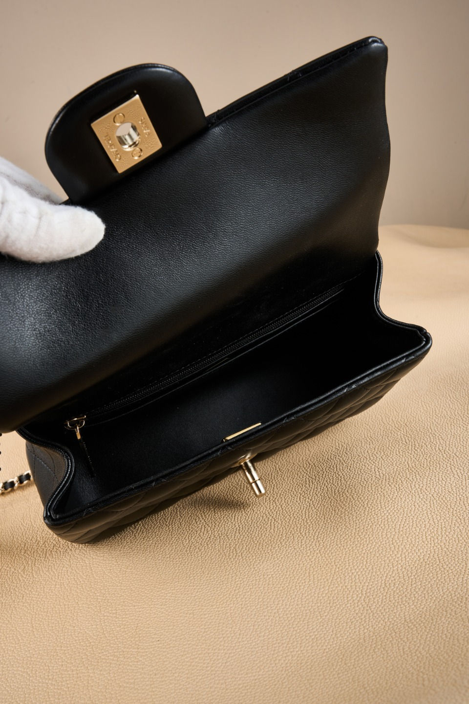 섬네일: 샤넬//Mini Classic Handbag 블랙