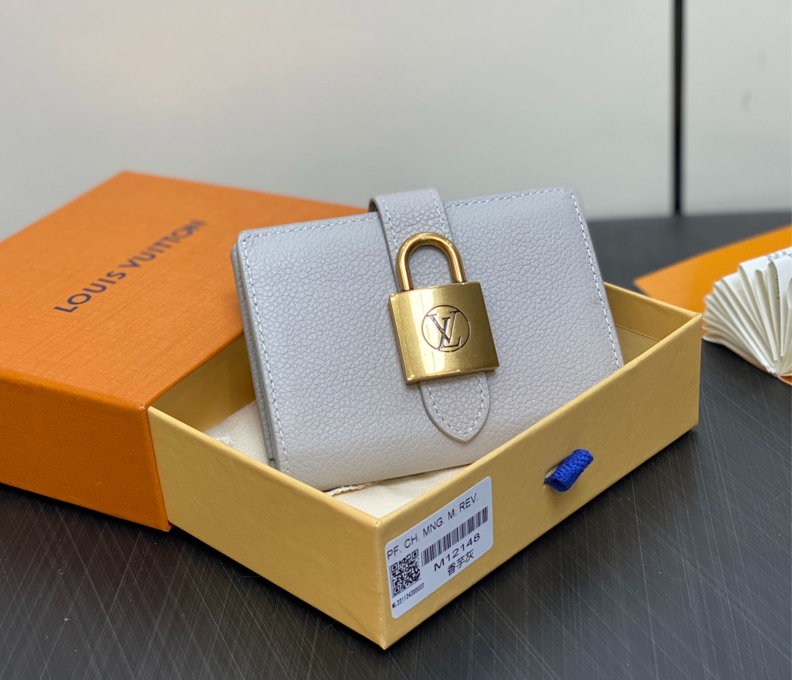 루이비통지갑//로우 키 컴팩트 월릿