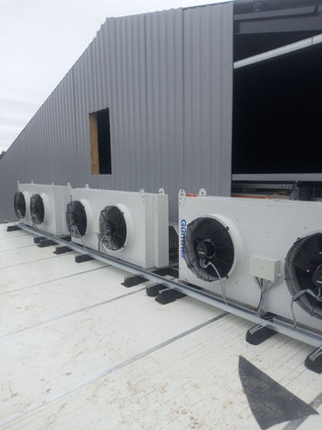 Verdrahtung von Verflüssigen für eine Gewerbekälteanlage, Schleswig-Holstein