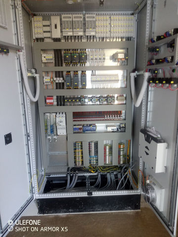 Schaltanlage für eine Gewerbekälteanlage