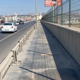 Approaching the city of Istanbul along a busy road