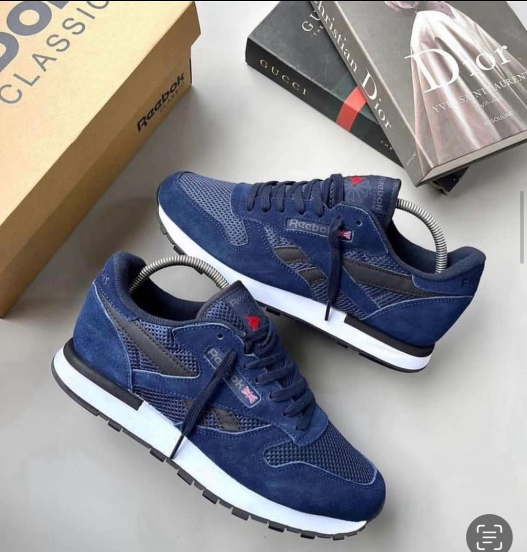 Reebok  classic 