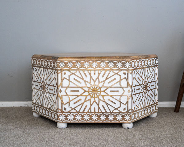 Miniatura: Wooden Carved Round Shape Coffee Table 