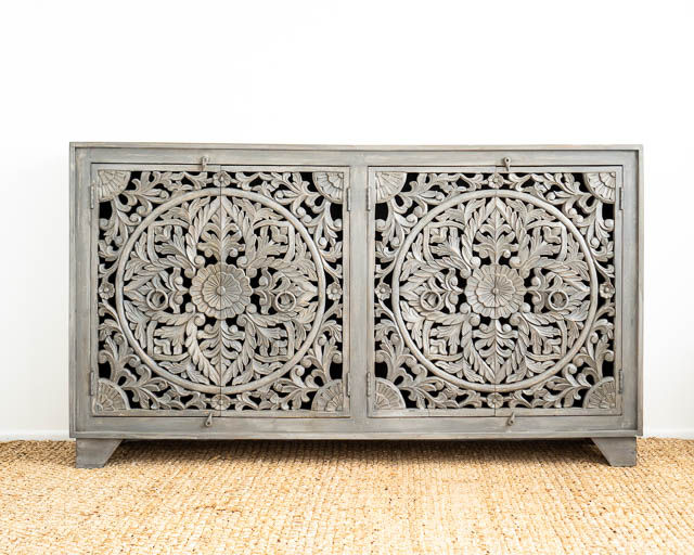 Miniaturbild: Wooden carved Side Board