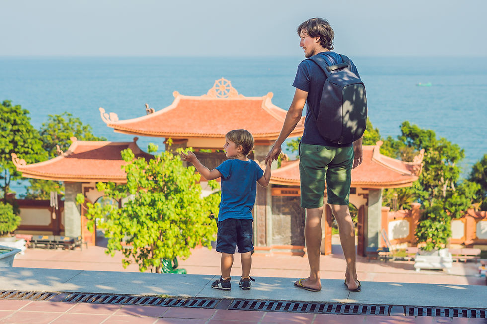 Homme et enfant au Vietnam