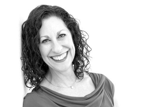 Disintegrate The Worries Of “Midlife Crisis” With Lori Saitz. Find here the Spotify link of the episode: https://spoti.fi/3Dhg1ek   