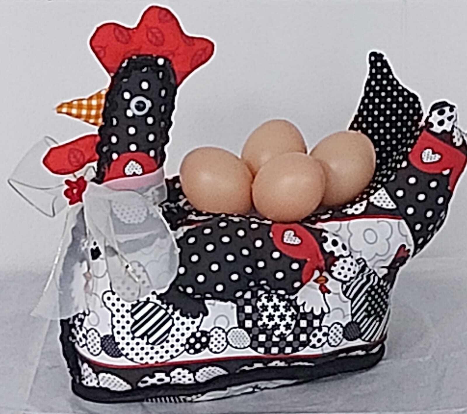 Galinha Estampada com Ovos de Plástico - Ne