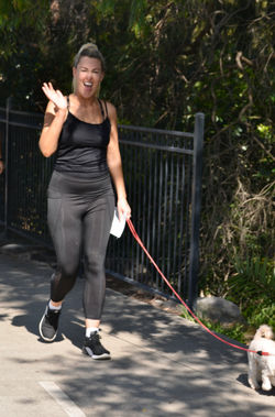 64D85F60-226A-4DFD-8B99-B9510E83DE05_1_201_a