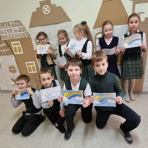 Прошли радугу и приломление света!