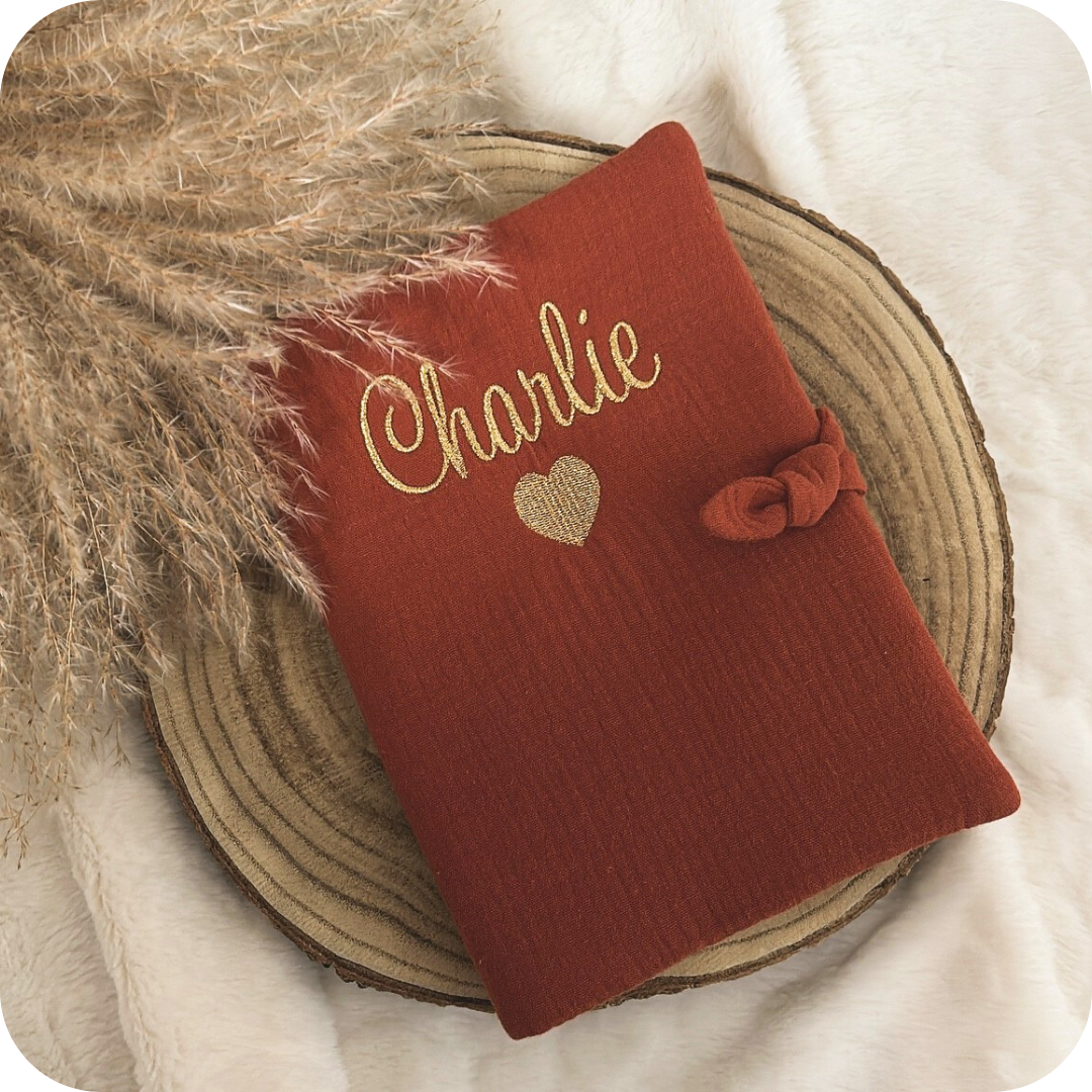 Protège carnet de santé en gaze de coton uni "tourbillon" ♡