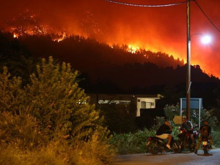 Wildfire worsens in Greece: What you need to know