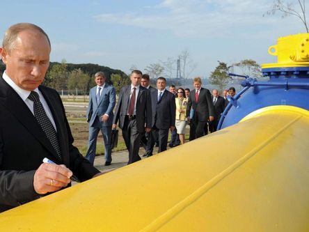 Ukrainian official say Russian forces looted civilian vehicles and property, Putin blackmails Europe