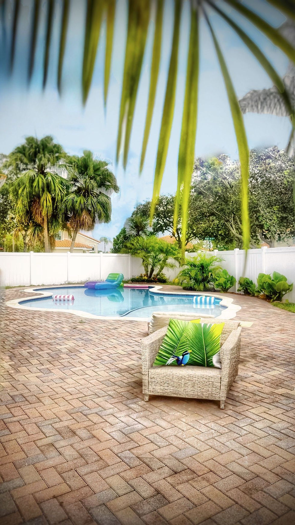 Outdoor kitchens pools