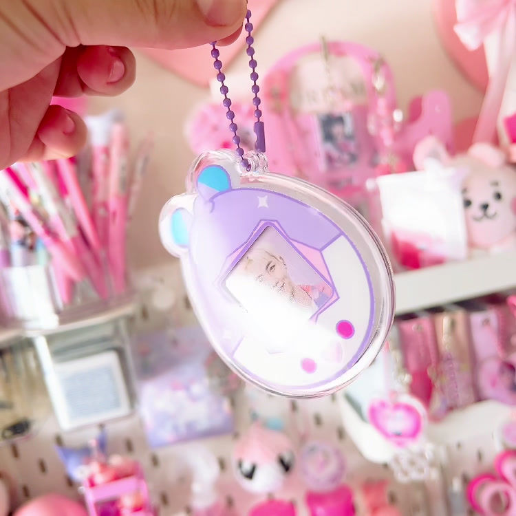 Miniatura: Keychain: Tamagotchi ID Photo Holder - BT21