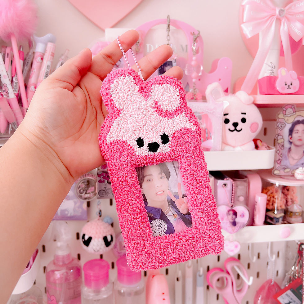 Miniatura: Punch Needle Photocard Holder: BT21