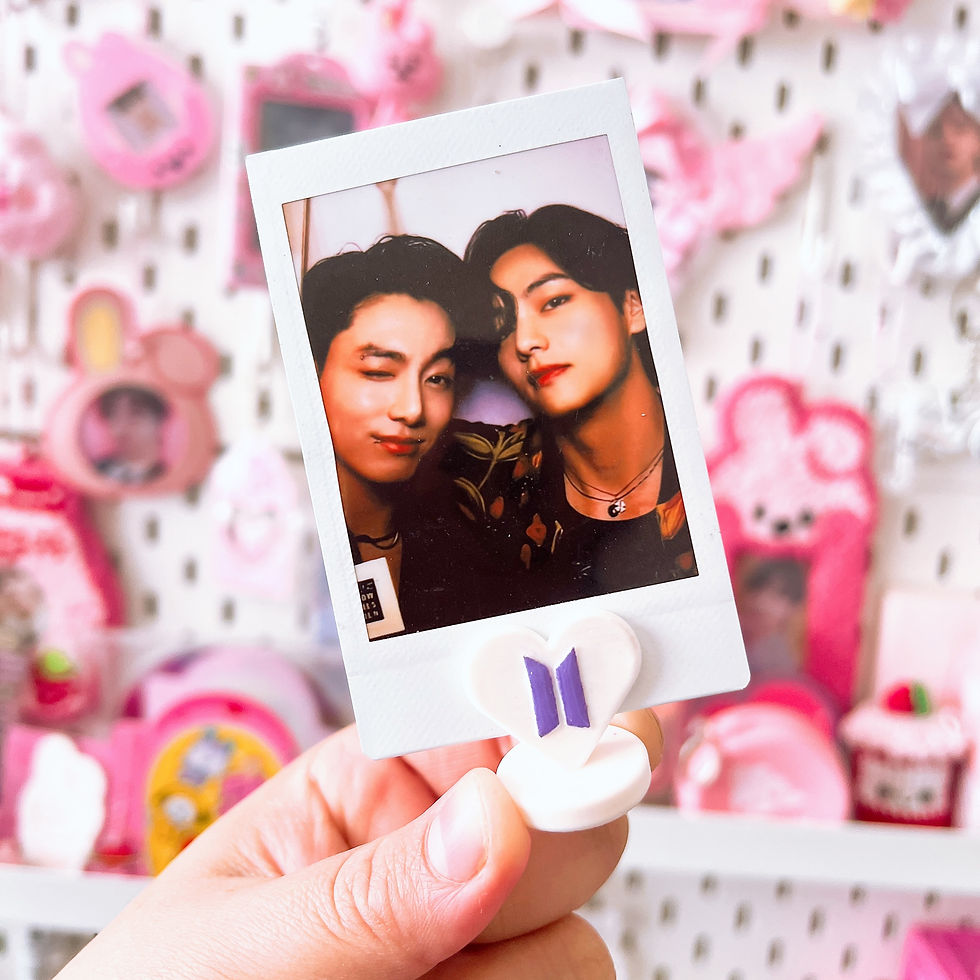 Miniatura: Heart Photo Display: K-Pop Logo