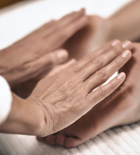 Reiki Healing_edited_edited.jpg