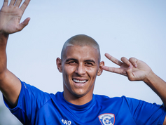 Чик*джията Здравко Димитров завлякъл с пари Валери Божинов и куп левскари