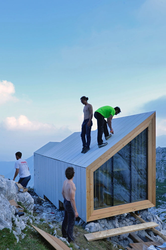 300.Alpine Shelter Skuta by OFIS Architects, AKT II, Harvard GSD Students-Anze Cokl , Andrej Gregoric (3).jpg