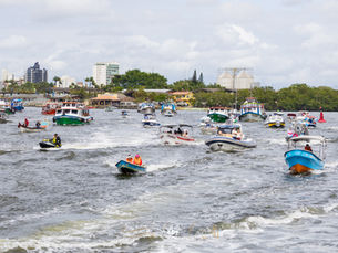 Mais de mil devotos participam da 20ª Procissão Marítima