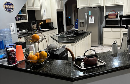 Kitchen Pic 3.jpeg