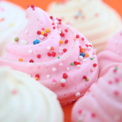 Meringue Kisses