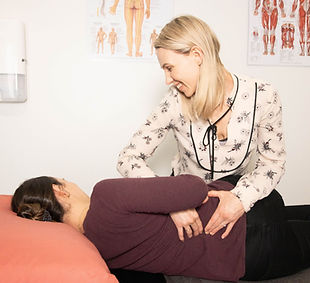 Osteopath Hamilton. Hamilton osteopath nz. Experienced Hamilton Osteopaths. Pregnancy osteopath. Baby osteopat