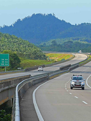 AFA Prime Berhad, syarikat yang mengendalikan Lebuhraya KL-Karak (KLK) dan Lebuhraya Pantai Timur 1 (LPT1), sedang melaksanakan projek pelebaran Lebuhraya KL-Karak dan mitigasi banjir LPT1