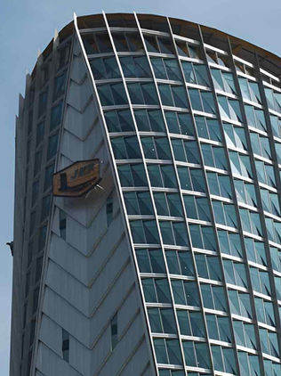 KKR beri amaran keras, kontraktor lewat siap projek berdepan tindakan senarai hitam