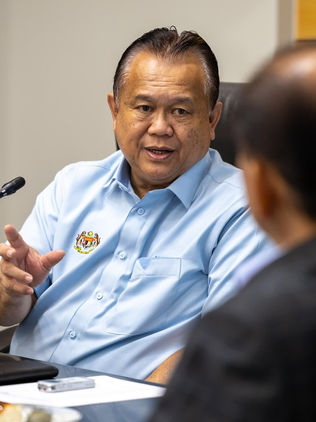 'Jangan tunggu viral' - JKR, syarikat konsesi diarah tingkat rondaan kenal pasti kerosakan jalan