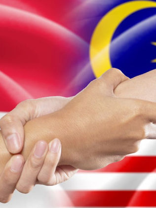 Pembinaan jalan di CIQ serudong hubungkan Kalabakan dengan Kalimantan, Indonesia