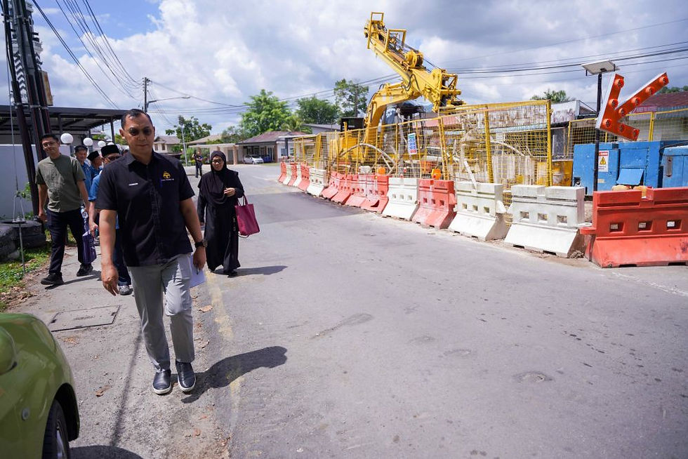 Jalan raya terjejas di dua kampung diturap semula selepas projek pembetungan siap