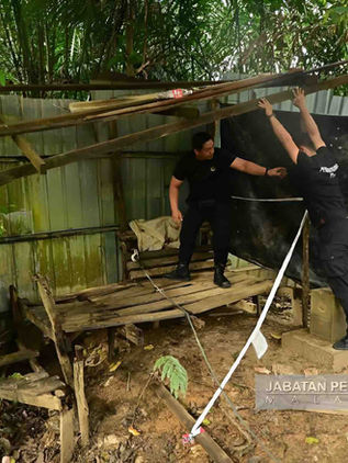 Operasi perobohan empat pangkalan haram di Sungai Golok Rantau Panjang