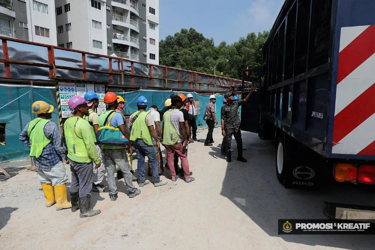 90 pekerja asing ditahan, tapak pembinaan disita
