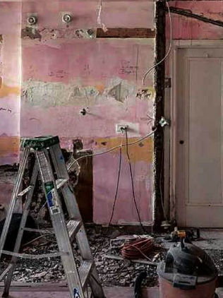 Lantik kontraktor berlesen, kalau mereka lari boleh ambil tindakan