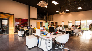Digital Marketing Agency vs In-House Team: Which Is Right for Your Business