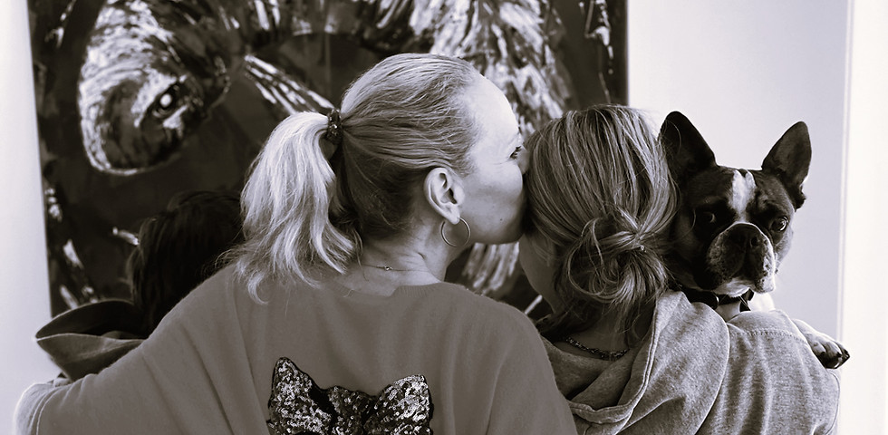 Nina und kids sw.JPG