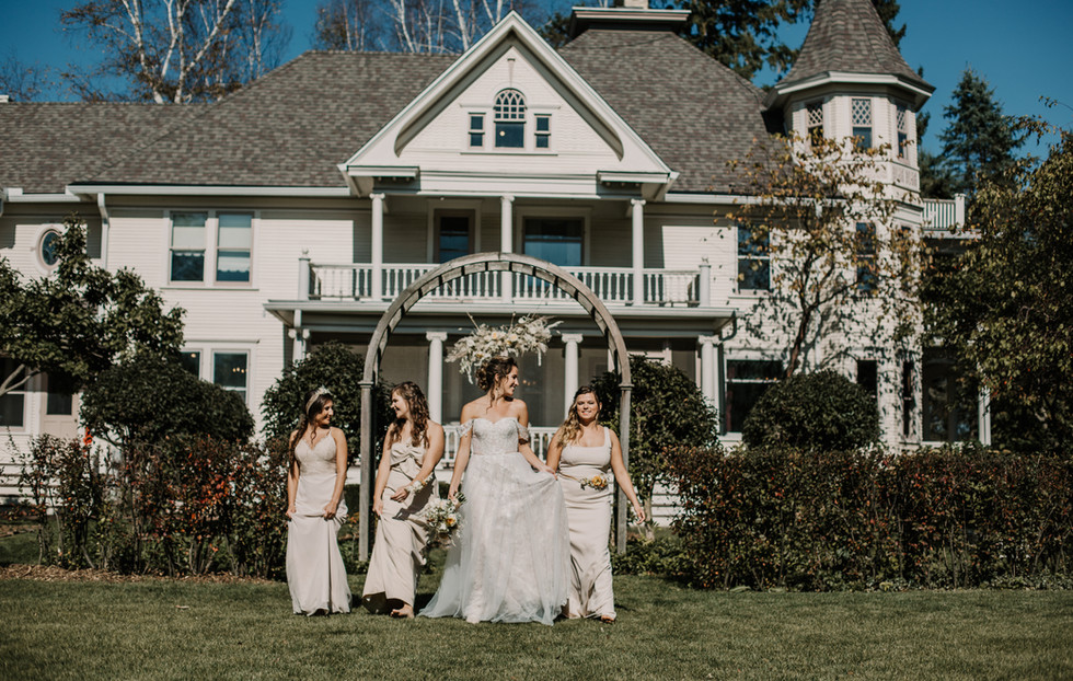 Gallery Halverson House, A Wedding Destination Waterford, WI
