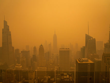 Wildfire smoke in Quebec, source: Wikimedia Commons