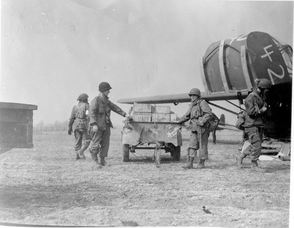 253932 Varsity GliderJeep/Trailer