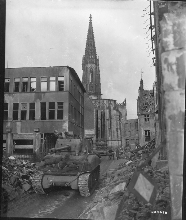 203098 Munster,-Sherman-tanks