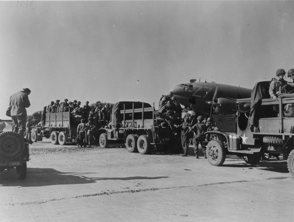 253923 Varsity, troops loading C46s