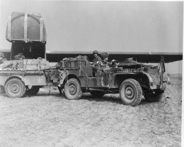 202237 Varsity,Jeep-&Trailer,Glider