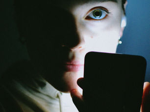 Your Screen Is Ageing Your Skin: The Blue Light Pigmentation Truth No One Is Talking About