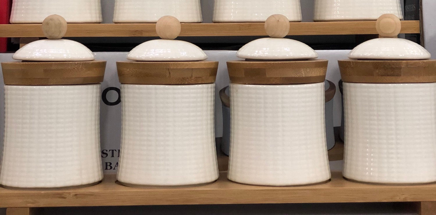 Standlı 4’Lü Porselen Baharatlık