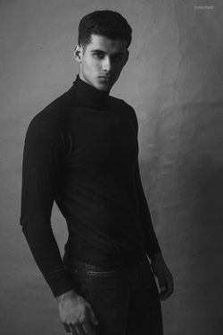 Adrian(27)