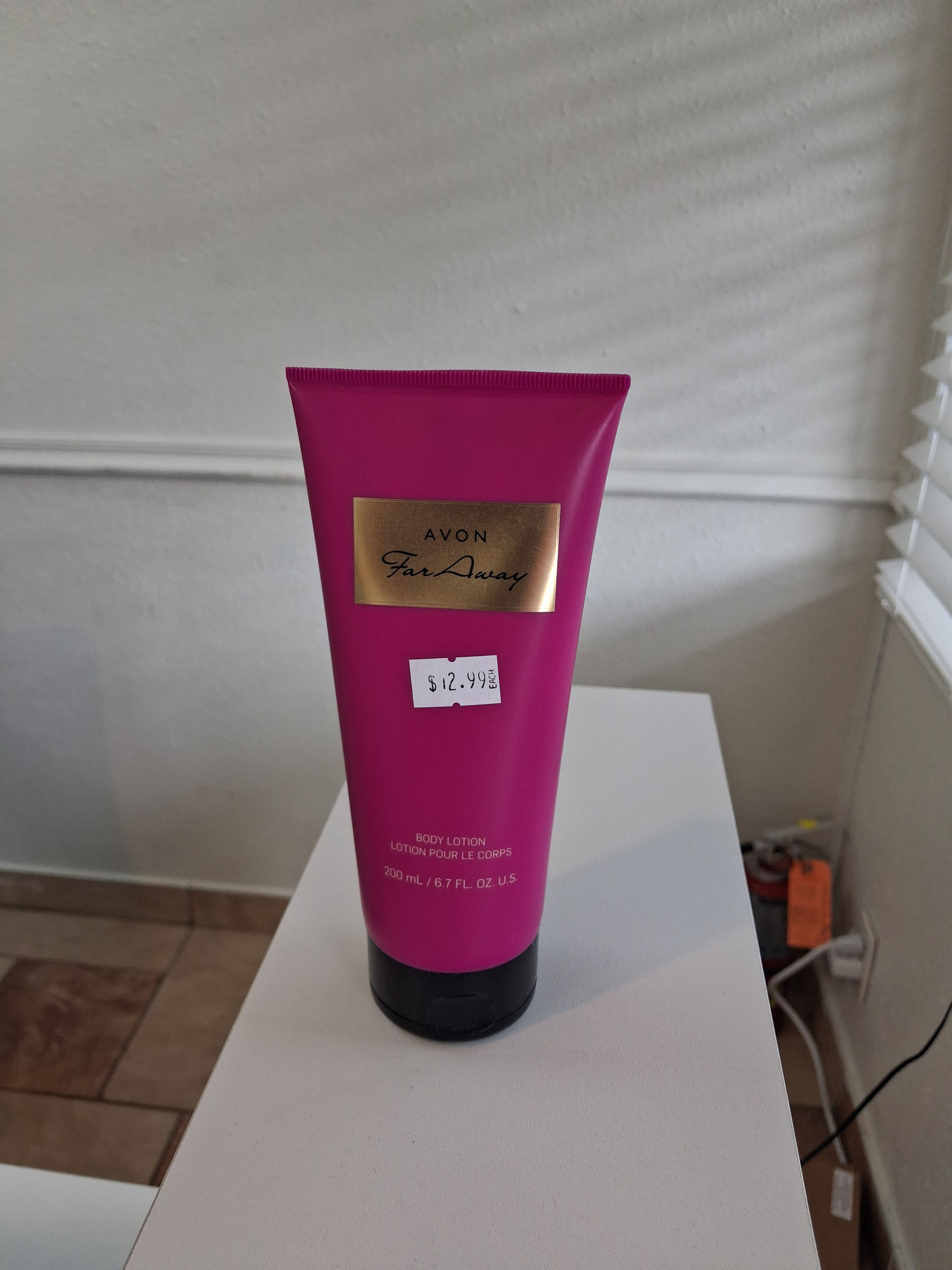 Avon body lotion 200 ml